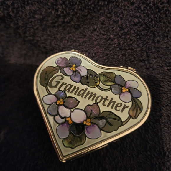 Heart-Shaped Grandmother Trinket Box - Picture 1 of 5